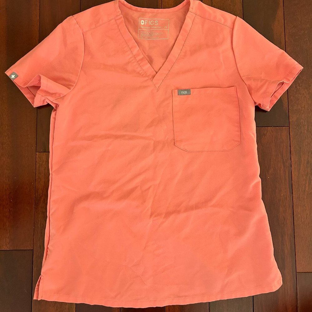 FIGS Women's Neon Pink Catarina - One-Pocket Scrub Top - XS